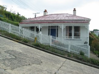 http://commons.wikimedia.org/wiki/Image:Baldwinstreet.jpg