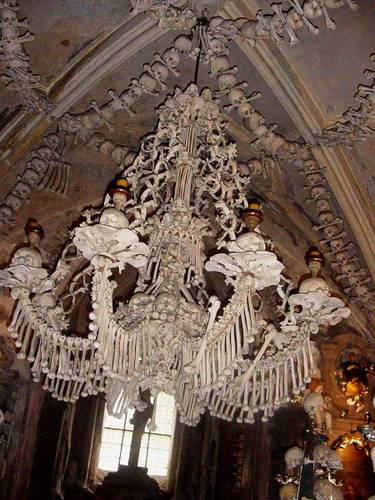 http://commons.wikimedia.org/wiki/Image:Sedlec-Ossuary.jpg