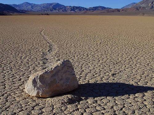 http://en.wikipedia.org/wiki/Image:Death-valley-mojave.jpg