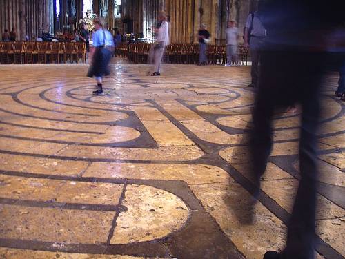 http://commons.wikimedia.org/wiki/Image:Labyrinth_at_Chartres_Cathedral.JPG