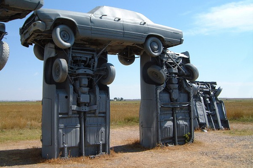 http://commons.wikimedia.org/wiki/File:A_Yool_Carhenge2_02Sep03.jpg