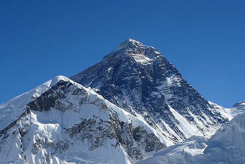 http://commons.wikimedia.org/wiki/Image:Everest_kalapatthar_crop.jpg