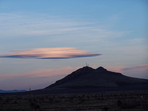http://commons.wikimedia.org/wiki/Image:New-Mexico-Lenticular.jpg