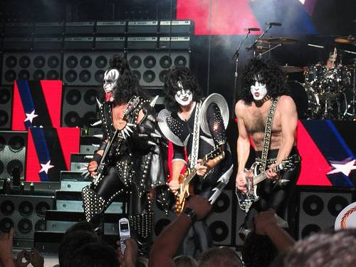 http://commons.wikimedia.org/wiki/Image:KISS_in_concert_Boston_2004.jpg