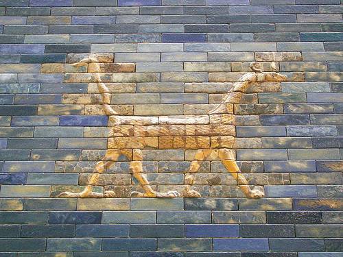 http://commons.wikimedia.org/wiki/Image:Pergamonmuseum_Ishtartor_02.jpg