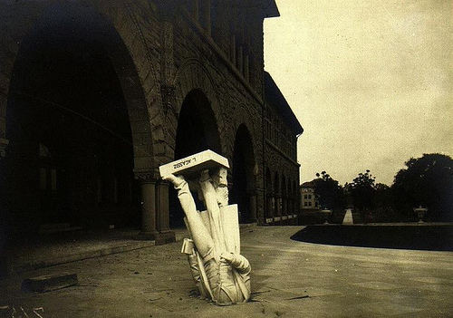 http://commons.wikimedia.org/wiki/Image:Agassiz_statue.jpg