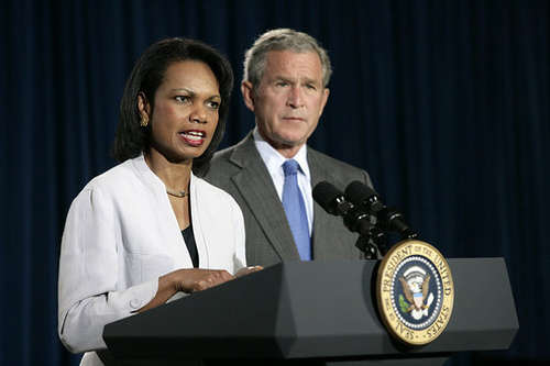 http://commons.wikimedia.org/wiki/Image:Rice_answers_press_questions_w_Bush_August_7_2006.jpg