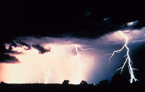 http://commons.wikimedia.org/wiki/Image:Multiple_cloud-to-cloud_and_cloud-to-ground_lightning_strokes_-_NOAA.jpg