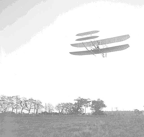 http://commons.wikimedia.org/wiki/Image:WrightFlyer1905.jpg