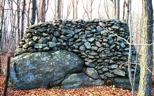 http://en.wikipedia.org/wiki/Image:Oley_cairn_9_sm.jpg