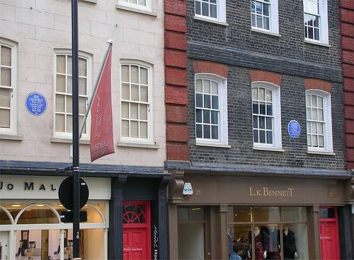 http://commons.wikimedia.org/wiki/File:Hendrix_and_Handel_houses,_Brook_Street.jpg