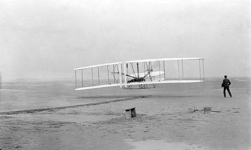 http://commons.wikimedia.org/wiki/Image:Wrightflyer.jpg