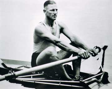 http://en.wikipedia.org/wiki/File:1928-HenryBobbyPearce.jpg