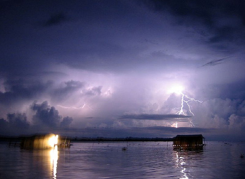 http://commons.wikimedia.org/wiki/File:Catatumbolightning.jpg