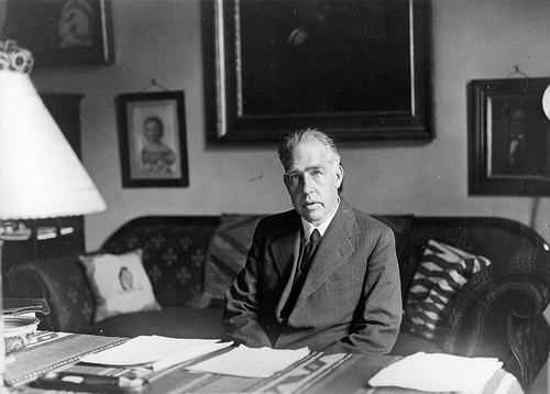http://commons.wikimedia.org/wiki/File:Niels_Bohr_1935.jpg