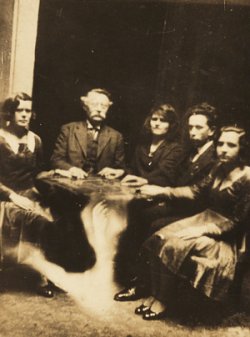 http://commons.wikimedia.org/wiki/File:A_seance.jpg