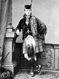 2011-10-04-false-plaid http://en.wikipedia.org/wiki/File:Lord_Gordon-Gordon.jpg