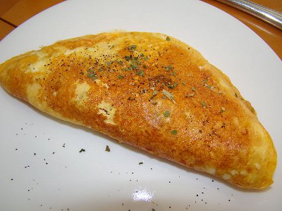 http://commons.wikimedia.org/wiki/File:Omelet_With_Fixings.jpg