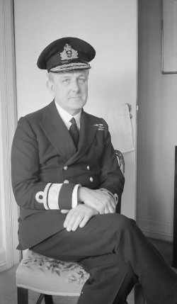 https://commons.wikimedia.org/wiki/File:Vice_Admiral_Godfrey_WWII_IWM_A_20777.jpg