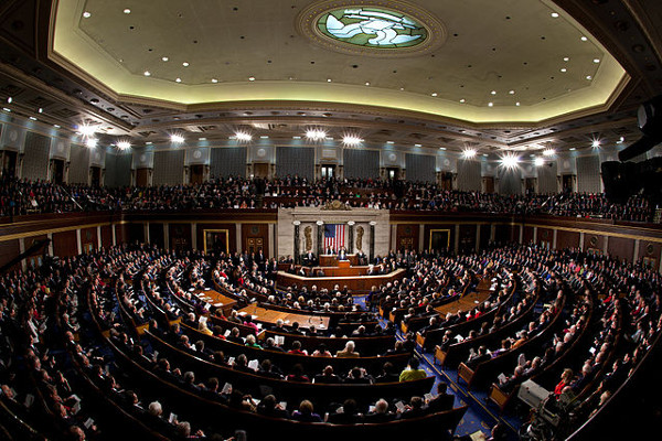 https://commons.wikimedia.org/wiki/File:2011_State_of_the_Union_fisheye.jpg