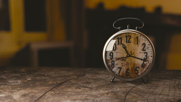 https://pixabay.com/en/clock-wall-clock-watch-time-old-1274699/