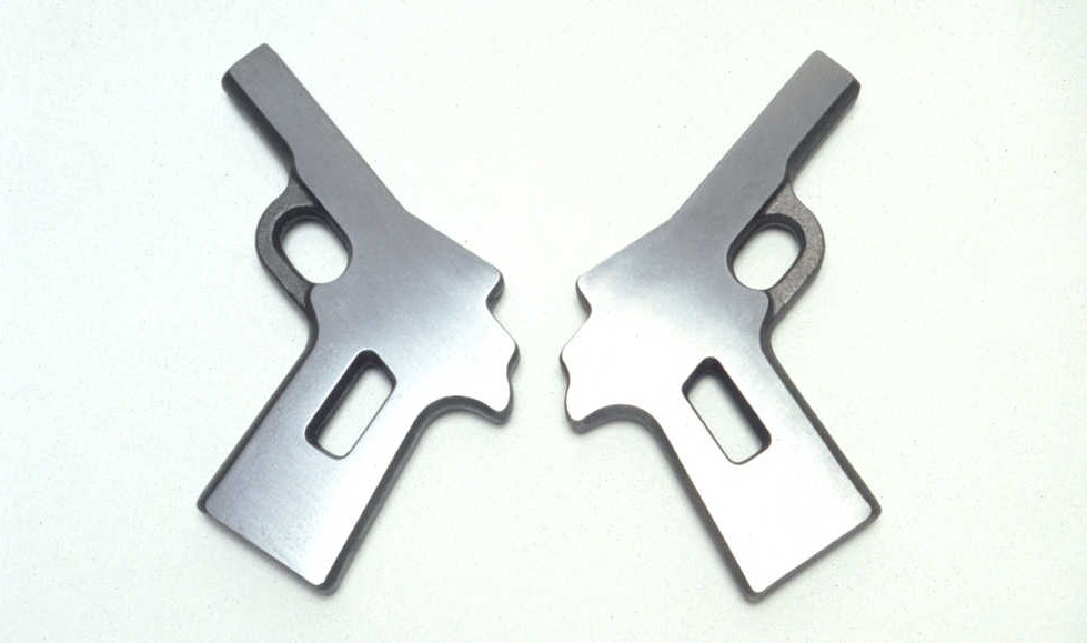 https://commons.wikimedia.org/wiki/File:Embryo_Firearms,_1995.jpg