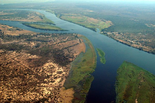 https://commons.wikimedia.org/wiki/File:Zambezi_River_at_junction_of_Namibia,_Zambia,_Zimbabwe_%26_Botswana.jpg