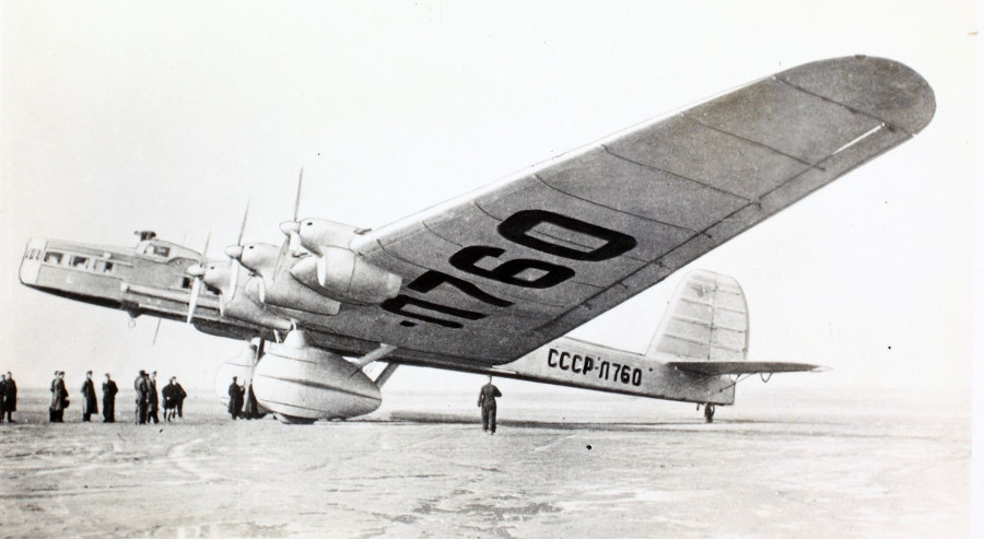 https://commons.wikimedia.org/wiki/File:Tupolev_TB-3_(14260526127).jpg