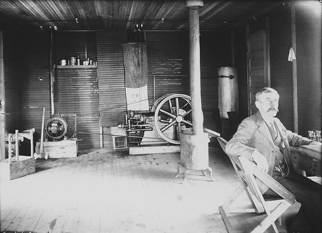 https://commons.wikimedia.org/wiki/File:Wireless_station_interior,_Friday_Harbor,_San_Juan_Island,_Washington,_ca_1908_(BAR_177).jpeg