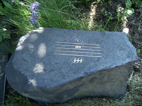 schnittke gravestone