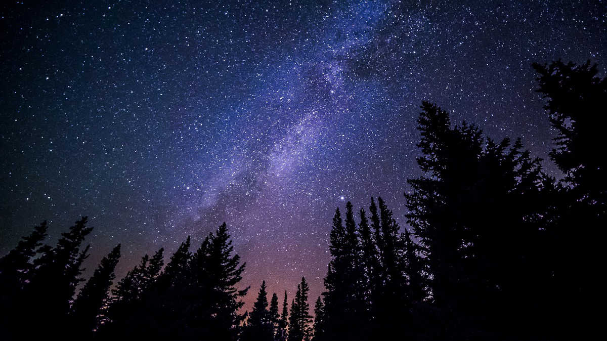 https://pixabay.com/en/milky-way-galaxy-night-sky-stars-984050/