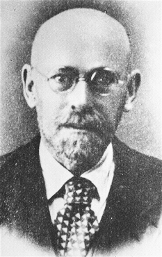 https://commons.wikimedia.org/wiki/File:Janusz_Korczak.PNG