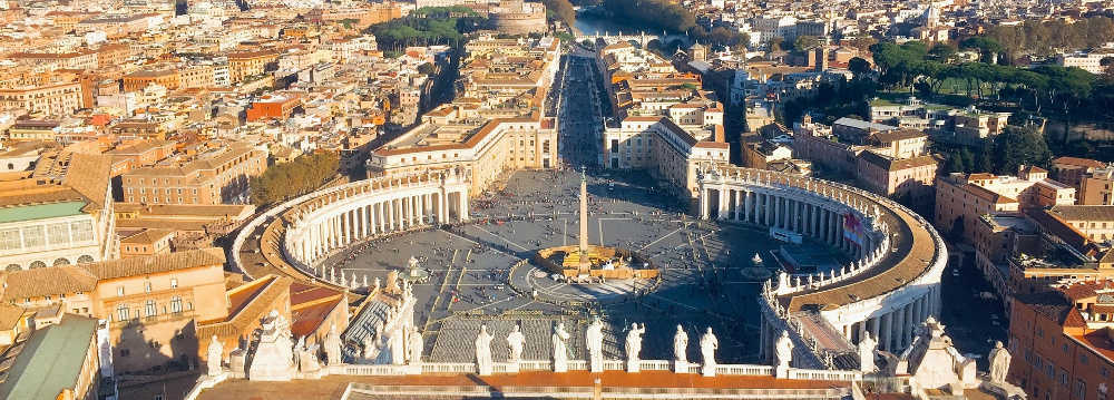 https://www.publicdomainpictures.net/en/view-image.php?image=275931&picture=vatican-city-and-rome-skyline
