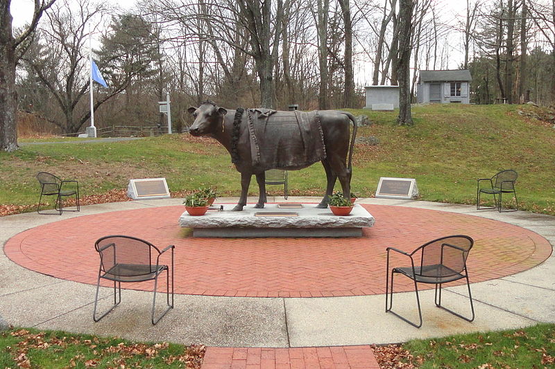 https://commons.wikimedia.org/wiki/File:Animal_Rights_Memorial_-_Sherborn,_Massachusetts_-_DSC02932_(cropped_2).jpg