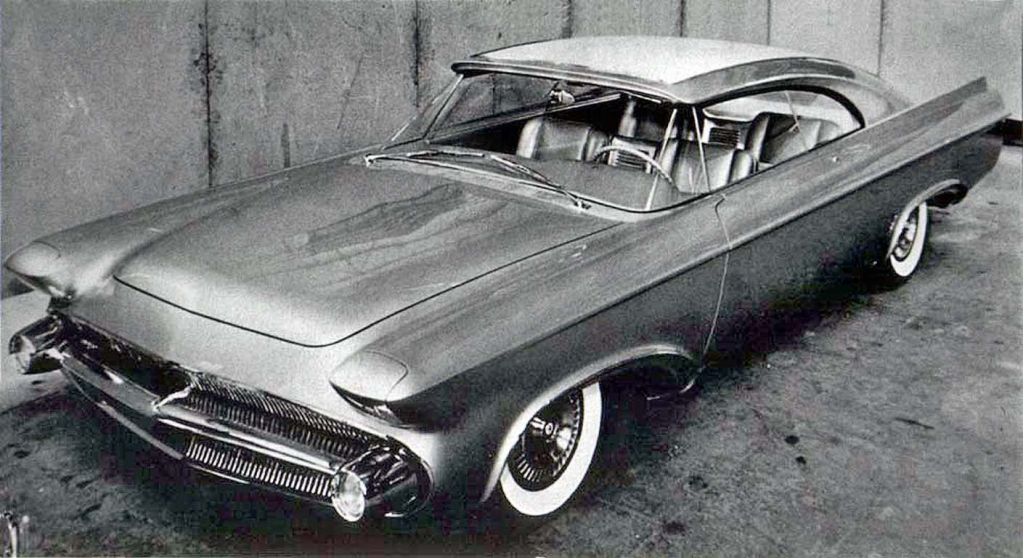 https://en.wikipedia.org/wiki/File:1956_chrysler_norseman_concept.jpg