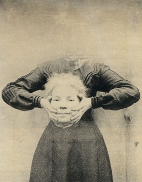 https://commons.wikimedia.org/wiki/Category:Victorian_headless_portrait