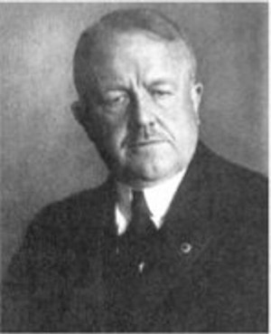 https://commons.wikimedia.org/wiki/File:Frank_Bunker_Gilbreth_Sr_1868-1924.jpg