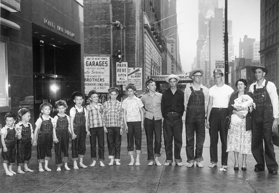 https://www.reddit.com/r/TheWayWeWere/comments/5cwadp/americas_largest_all_boy_family_barefoot_in/