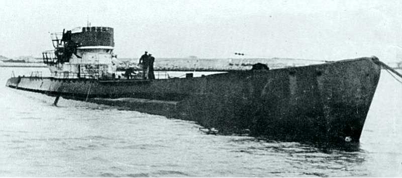 https://commons.wikimedia.org/wiki/File:U-530.jpg