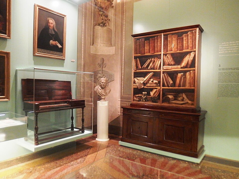 https://commons.wikimedia.org/wiki/File:Bologna,_Museo_internazionale_e_biblioteca_della_musica_(2).jpg