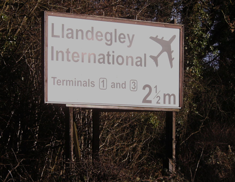 https://commons.wikimedia.org/wiki/File:Modern_day_folly_(geograph_3821563)_(cropped).jpg