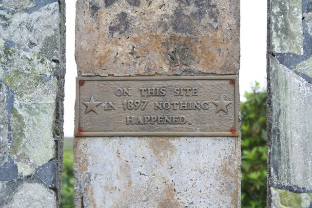 https://commons.wikimedia.org/wiki/File:Monument_to_nothing,_Recess_-_geograph.org.uk_-_381638.jpg