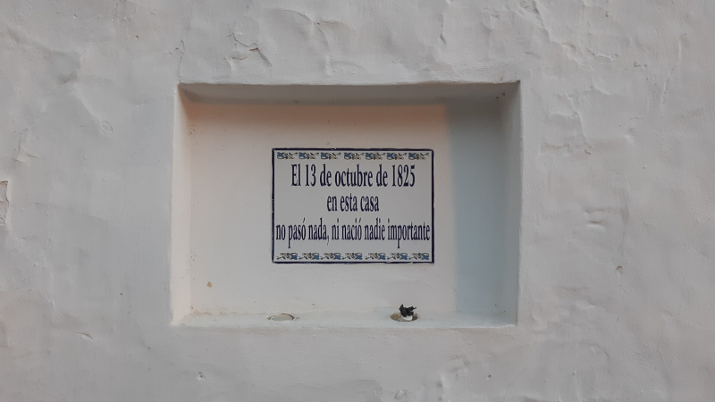 https://commons.wikimedia.org/wiki/File:Villa_de_Leyva,_Colombia_02.jpg
